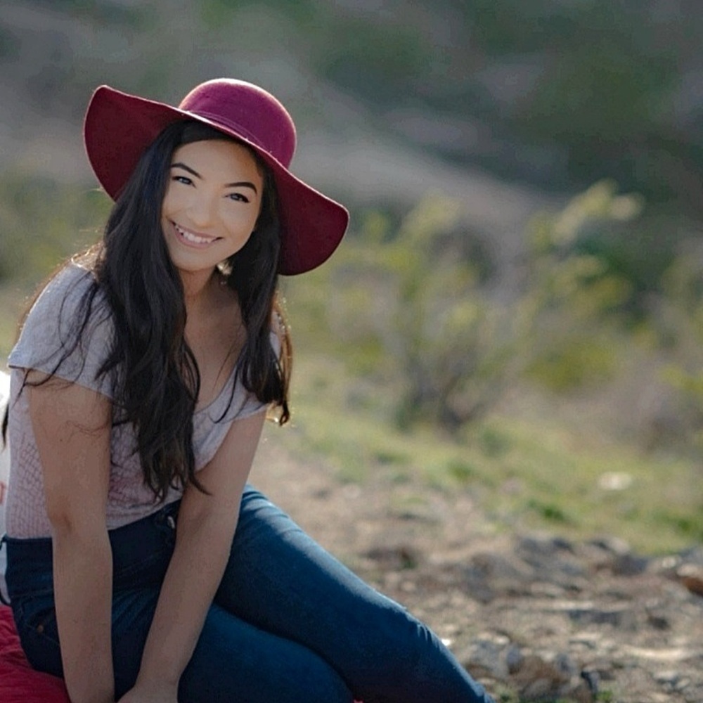 Meet your Posher, Mariel